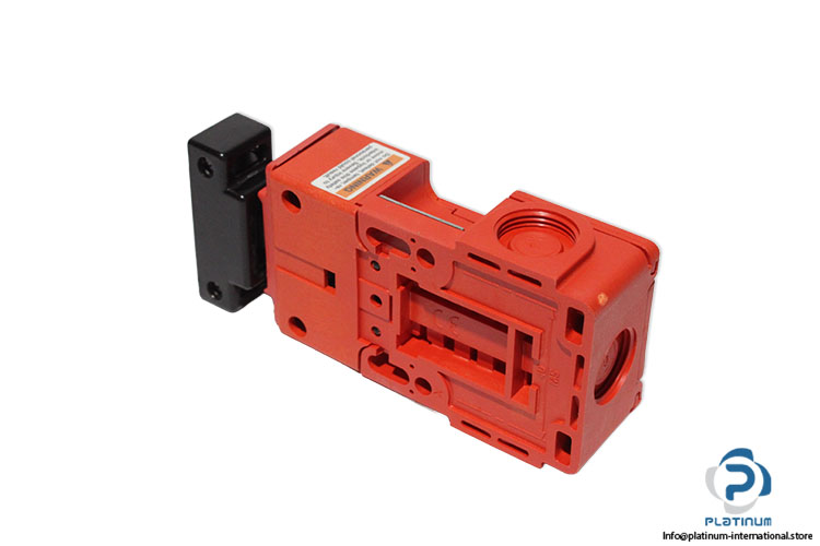 allen-bradley-440K-T11467-safety-Interlock-switch-(New)-3