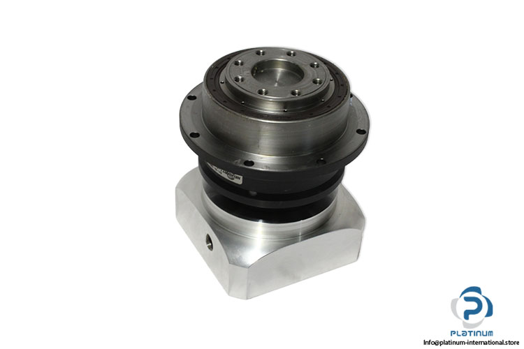 neugart-PLFN090-040-RSSD3AE-Z194095115B5M8-right-angle-gearbox(new-carton)