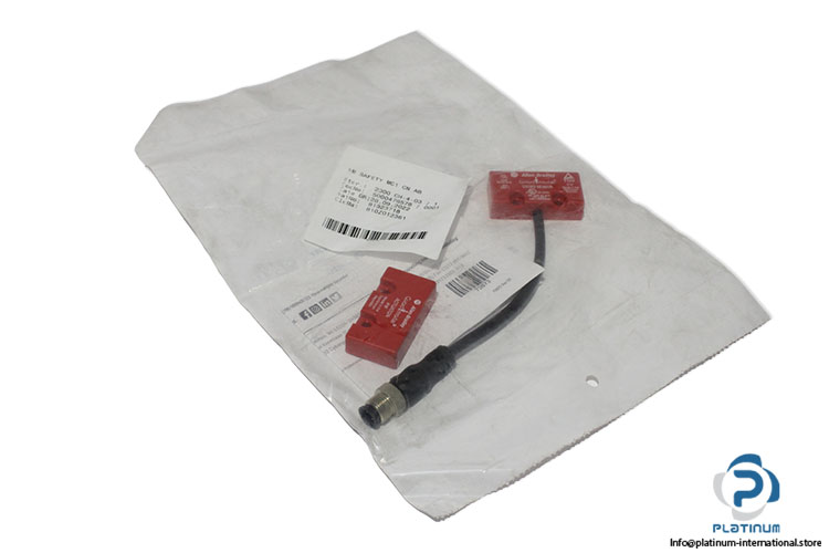 allen-bradley-440N-Z2NRS1C-non-contact-safety-switch-(New)