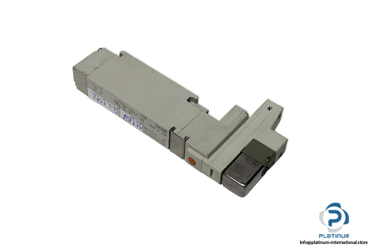 smc-VQC2101N-51-solenoid-valve-(New)-1