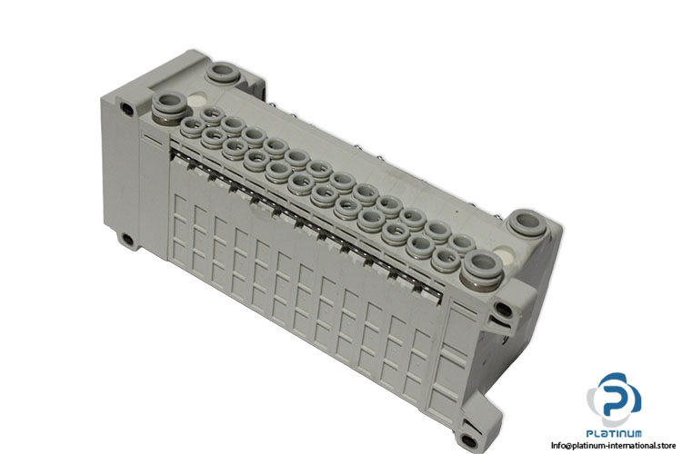 smc-VV5QC11-12C6SD0-manifold-base-(New)-3