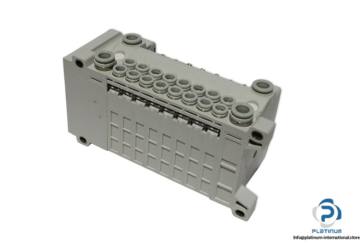 smc-VV5QC11-08C6SD0-manifold-base-(New)-2