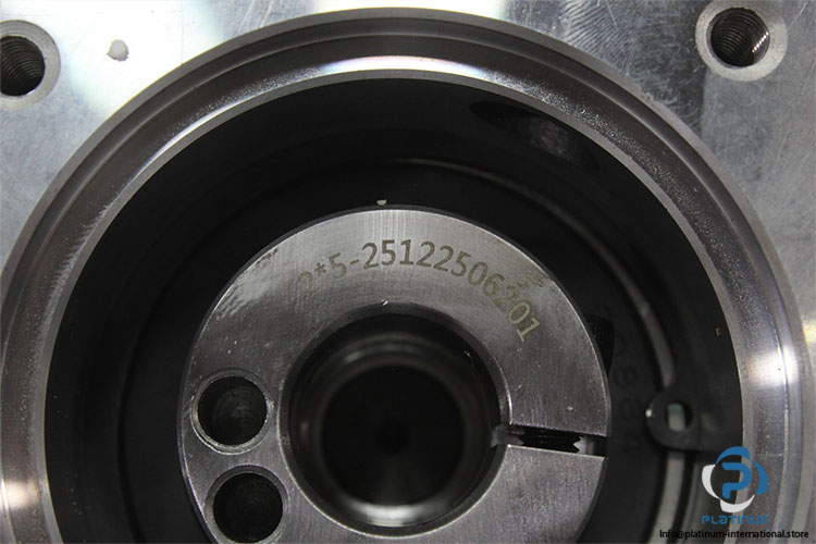 3F-FAMED-PLE080-5-S2-P2-right-angle-gearbox(new)-2