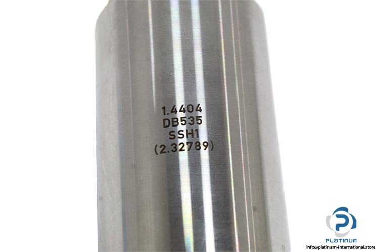 vega-B83.AXLDFGGSZXAIMAX-pressure-transmitter(new)-1