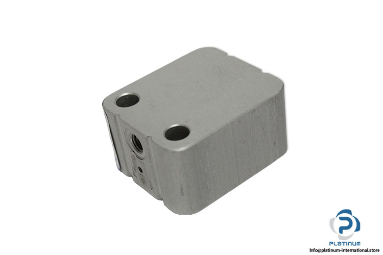 bosch-0-822-406-040-compact-cylinder-(new)-1