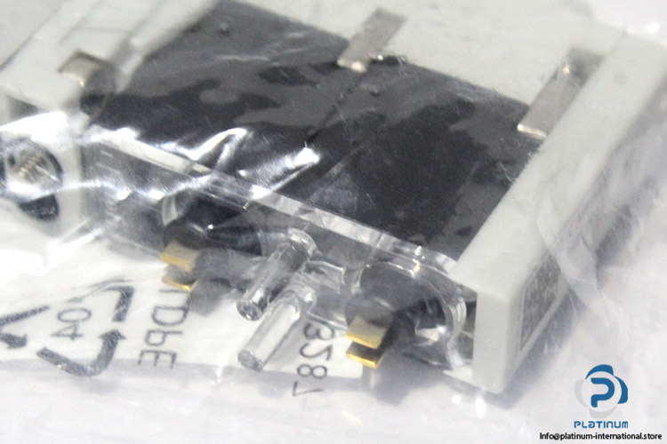 festo-8150402-single-solenoid-valve-(New)-2