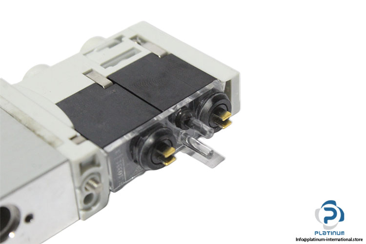festo-8150401-double-solenoid-valve-(New)-3