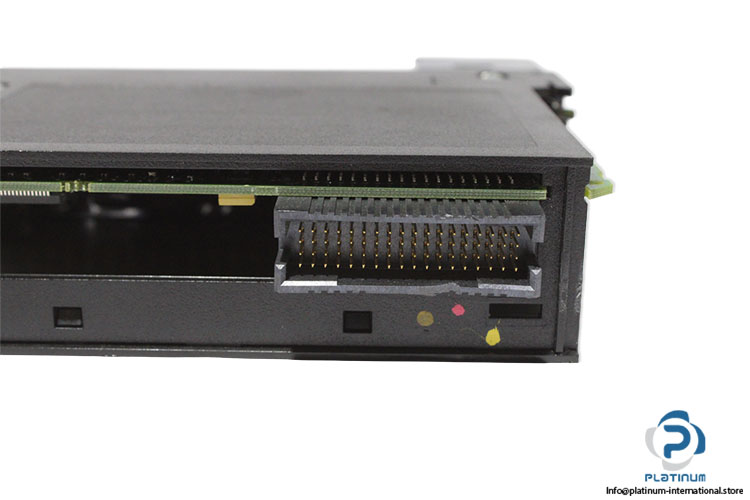 allen-bradley-1756-M02AE-A-2-axis-servo-module-(used)-4