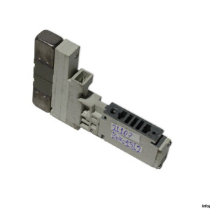 smc-VQC1300N-51-solenoid-valve-(Used)