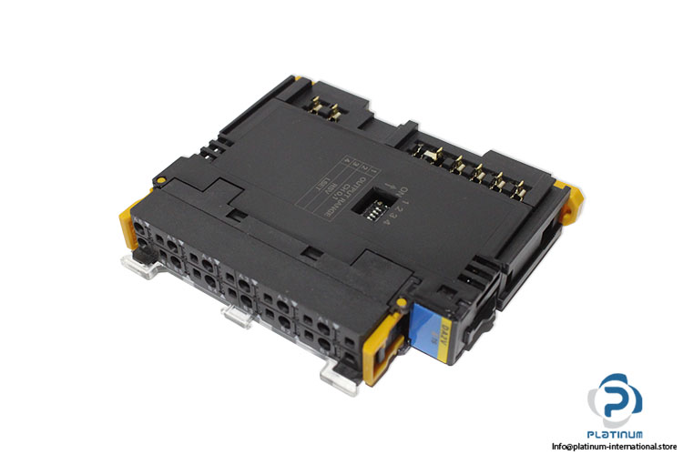 omron-GRT1-DA2V-analog-output-unit-(new)-(carton)-1