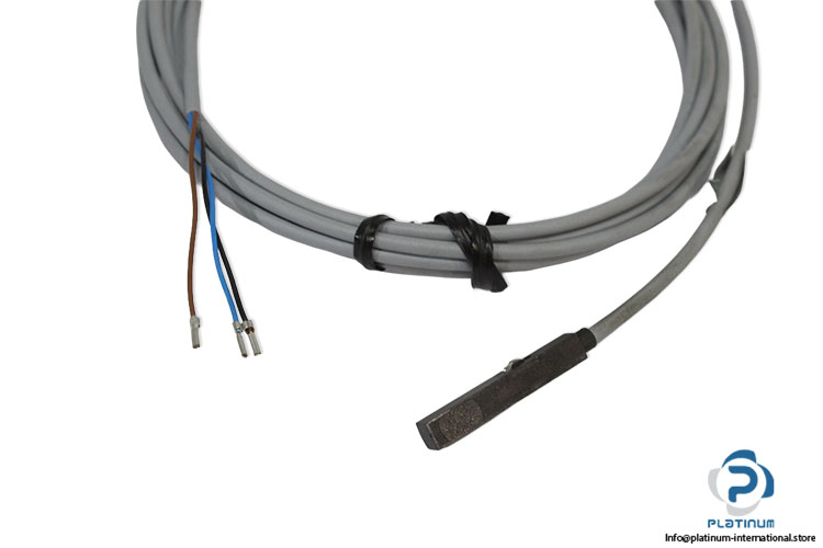 festo-sme-8m-ds-24v-k-25-oe-proximity-sensor(new-without-carton)-1