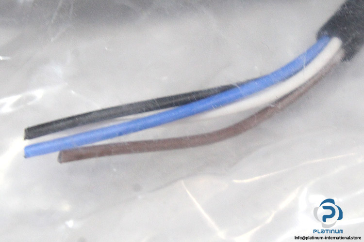 ifm-EVC008-connecting-cable(new)-1