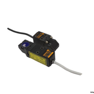 Omron ZX-LT005 Through-Beam Sensor Head