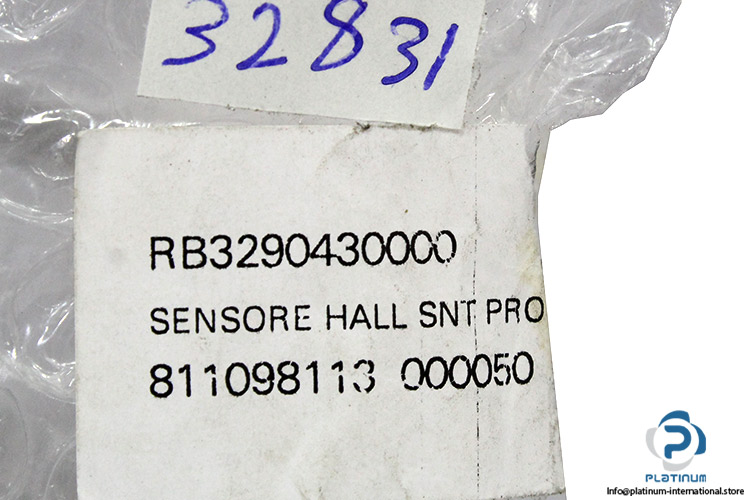 RB3290430000-hall-effect-speed-sensor(new)-4