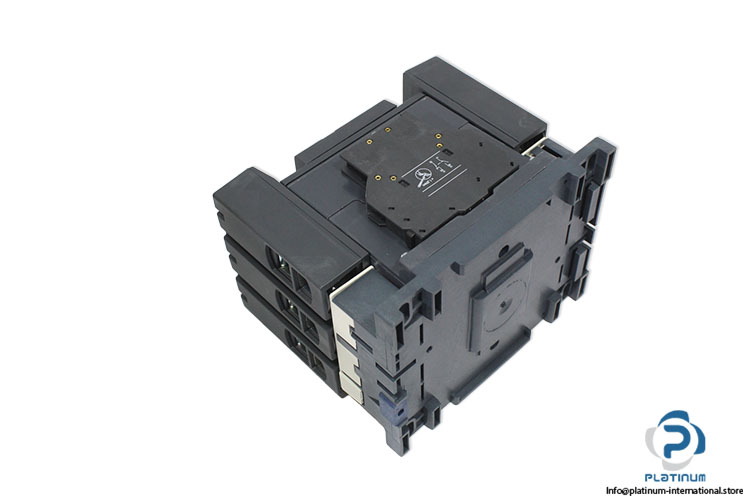 schneider-LC1D150P7-contactor(new)-1