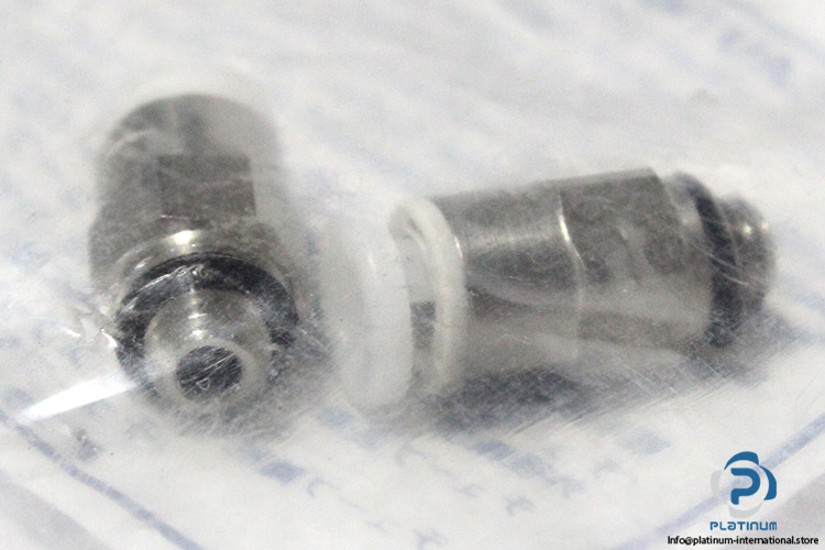 smc-KGH04-M5-male-connector-(New)-1