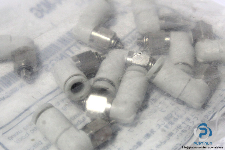 smc-KQ2L04-M3G-male-connector-(New)-1