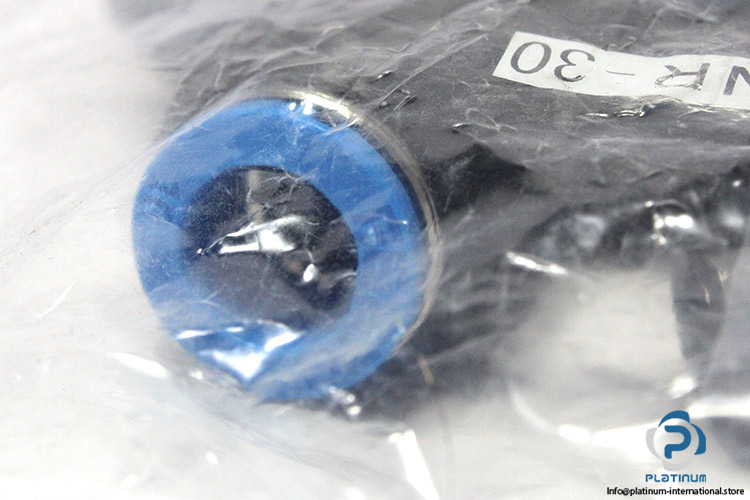 festo-153064-push-in-l-connector-(New)-2