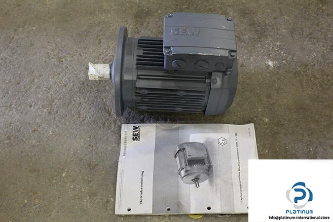 SEW-EDRE80M4FG3GDKCCTFAL-EXPLOSION-PROOF-AC-MOTOR_675x450.jpg