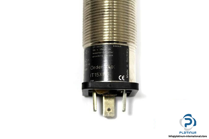 WENGLOR-IT15XB5-INDUCTIVE-PROXIMITY-SENSOR5_675x450.jpg