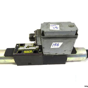 PARKER-D1FXE01FCNBJ0040-HYDRAULIC-SERVO-VALVE-_675x450.jpg