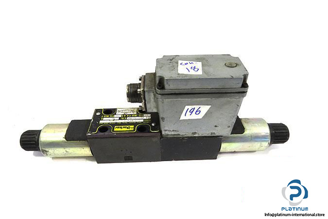 PARKER-D1FXE01FCNBJ0040-HYDRAULIC-SERVO-VALVE-_675x450.jpg