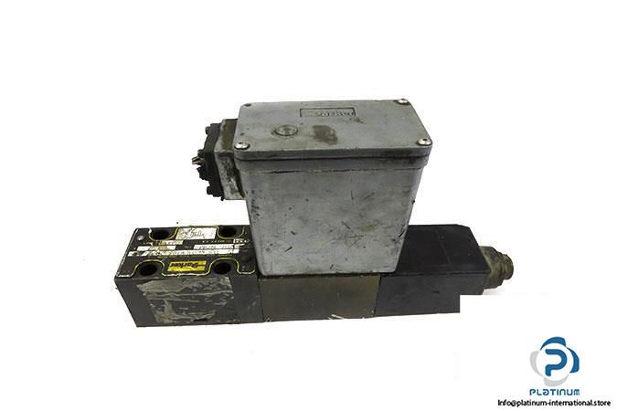 PARKER-D1FXE01FKNBJ0022-HYDRAULIC-SERVO-VALVE-_675x450.jpg