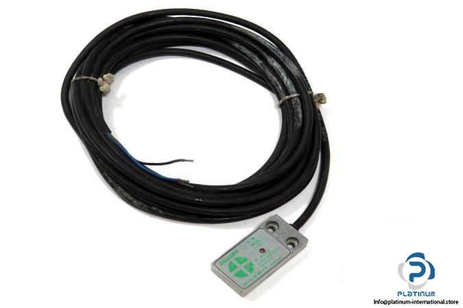 BALLUFF-BES-516-347-MO-Y-PU-INDUCTIVE-SENSOR_675x450.jpg