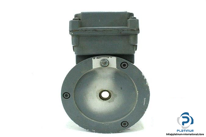 BAUER-EKS-005-A-4-ELECTRIC-BRAKE_675x450.jpg