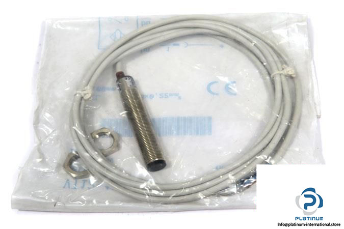 SICK-VT12-1P1112-PHOTOELECTRIC-PROXIMITY-SENSOR_675x450.jpg