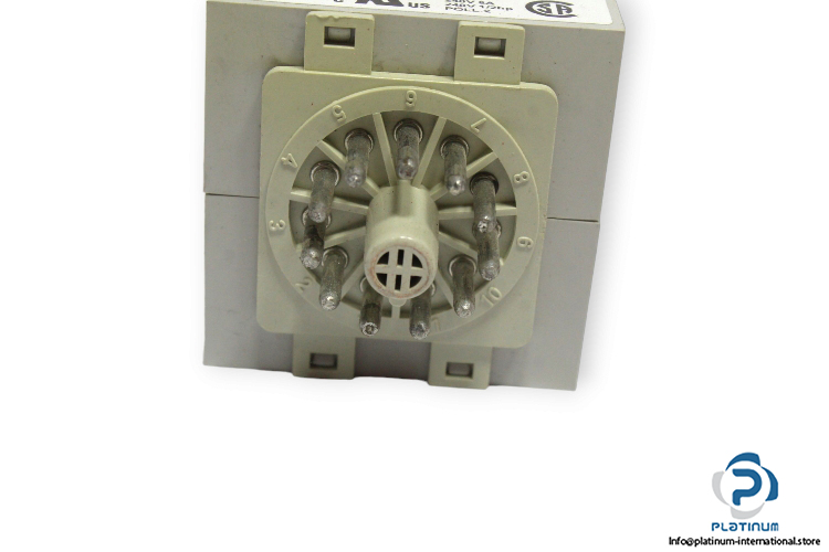 carlo-gavazzi-FAA01DW24-multifunction-timer-(New)-2