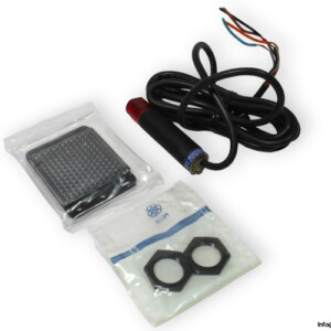 telemecanique-XU9-P18PP340W-photoelectric-polarized-reflex-sensor-new