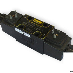 Parker-D1VW20DNYP70-direct-operated-directional-control-valve-(used)