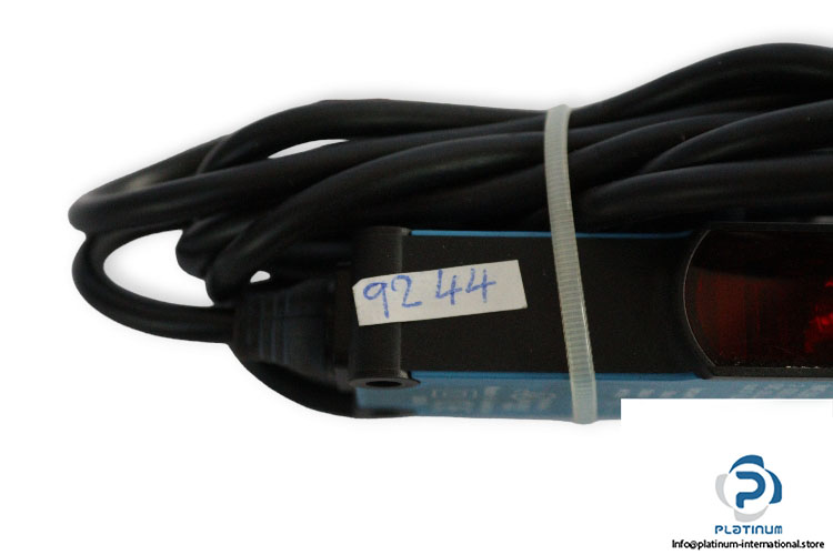 sick-WE18-3P130-through-beam-photoelectric-sensor-receiver-new-3