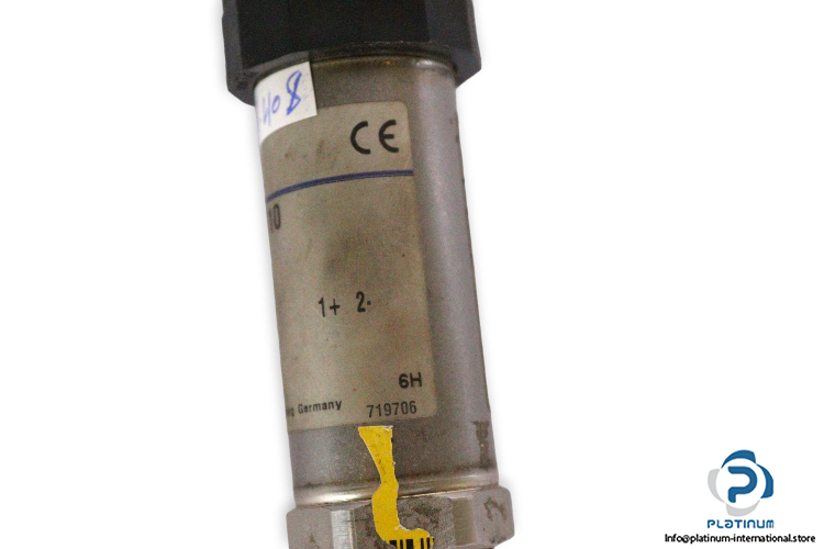 wika-891.23.510-pressure-switch-(used)-4