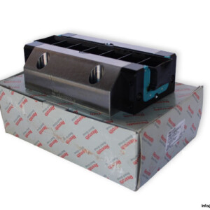 rexroth-R165351410-ball-runner-block-(new)-(carton)
