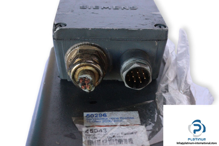 siemens-1FT5074-0AC01-Z-permanent-magnet-motor-(used)-1
