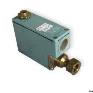 telemecanique-XMJ-A160-pressure-switch-used