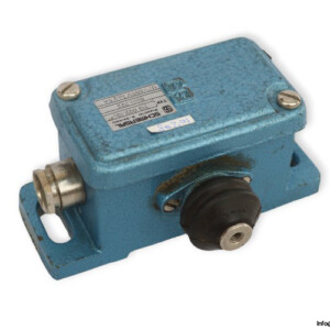 schmersal-TG-022.10Y-limit-switch-(used)