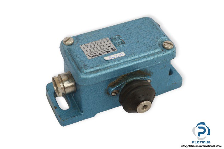 schmersal-TG-022.10Y-limit-switch-(used)