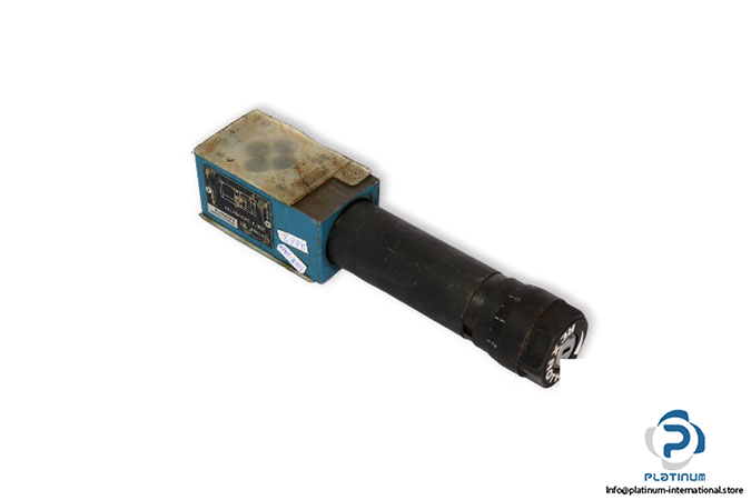 Rexroth-R900410864-pressure-reducing-valve-(used)