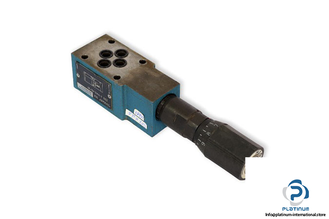 Rexroth-R900425683-pressure-relief-valve-pilot-operated-(used)