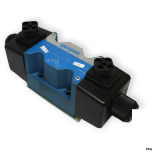 Vickers DG4V 5 2C M U A6 20 Solenoid Operated Directional Valve