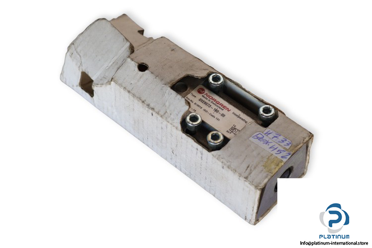 Norgren-SXE9573-180-00-solenoid-valve-(new)-(without-coil)
