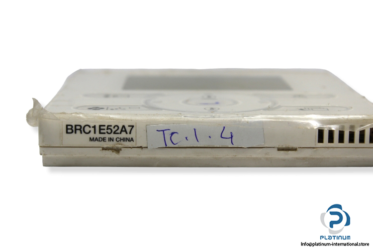 daikin-brc1e52a7-wired-remote-controller-1