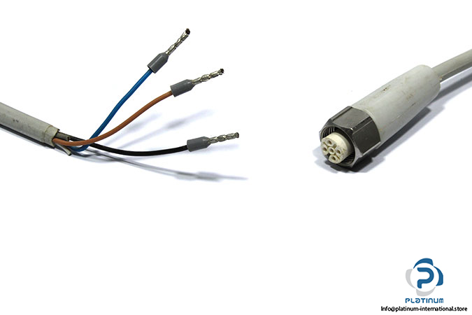 cn-488-ifm-evf002-6m-adogh040vas0010p04-connecting-cable-with-socket