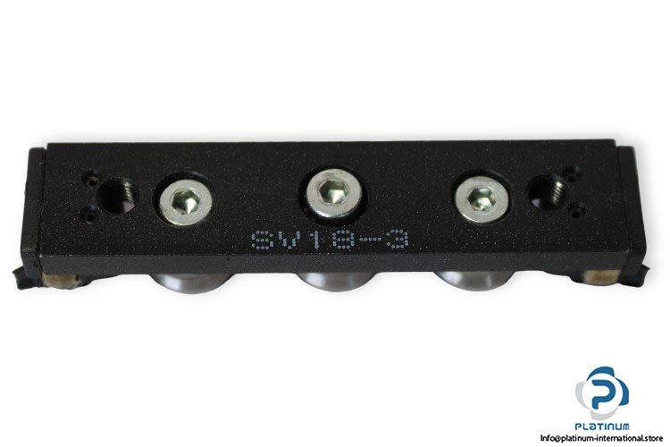 t-race-SV18-3-linear-roller-bearing-(new)-1