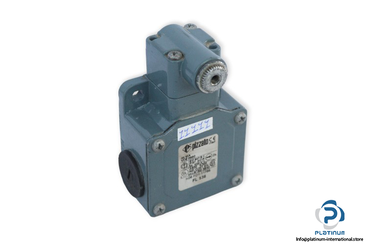 pizzato-FL-538-limit-switch-(used)