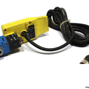 wenglor-OPT104-P08-photoelectric-reflex-sensor