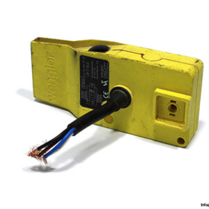 wenglor-OPT163-photoelectric-retro-reflex-sensor